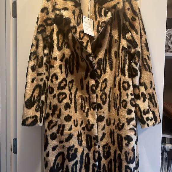 Show Me Your Mu Mu Miss Cindy Faux Fur Leopard Coat Size XS - Picture 3 of 6
